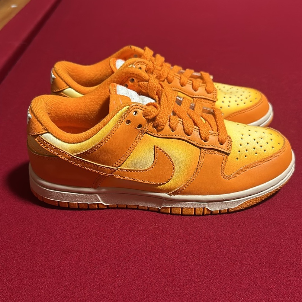 orange dunks - Picture 3 of 3